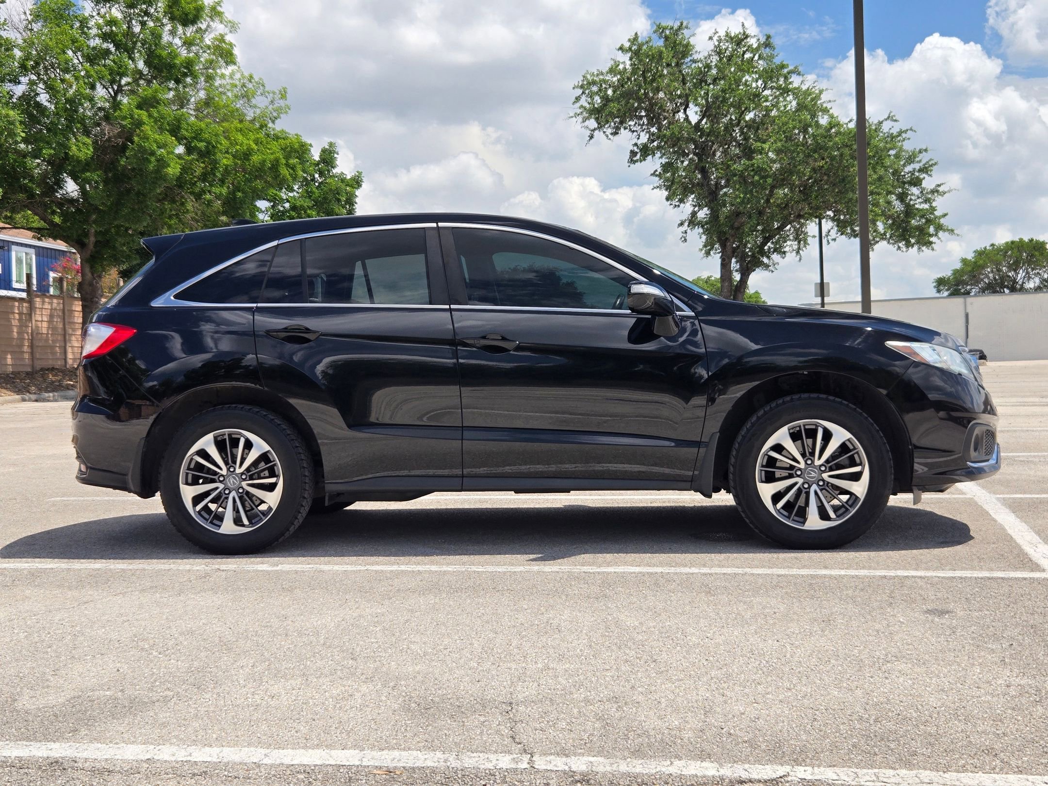 Used 2016 Acura RDX AWD w/ Advance Package image 3
