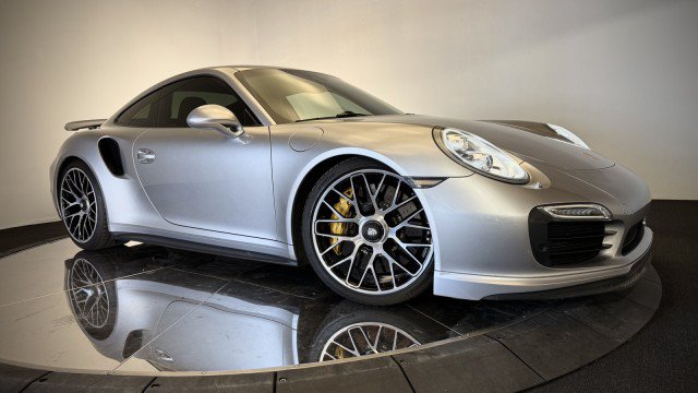 Used 2014 Porsche 911 Turbo AWD/4WD image 18