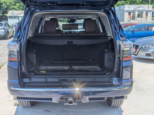 Used 2022 Toyota 4Runner Limited AWD/4WD image 7