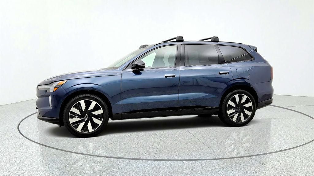 Used 2025 Volvo EX90 Ultra AWD/4WD image 8