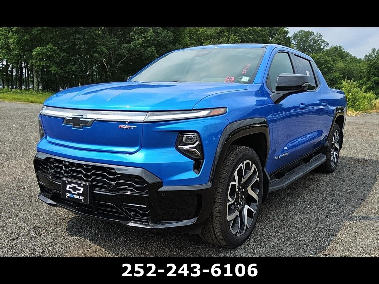 Used 2025 Chevrolet Silverado EV RST AWD/4WD image 5