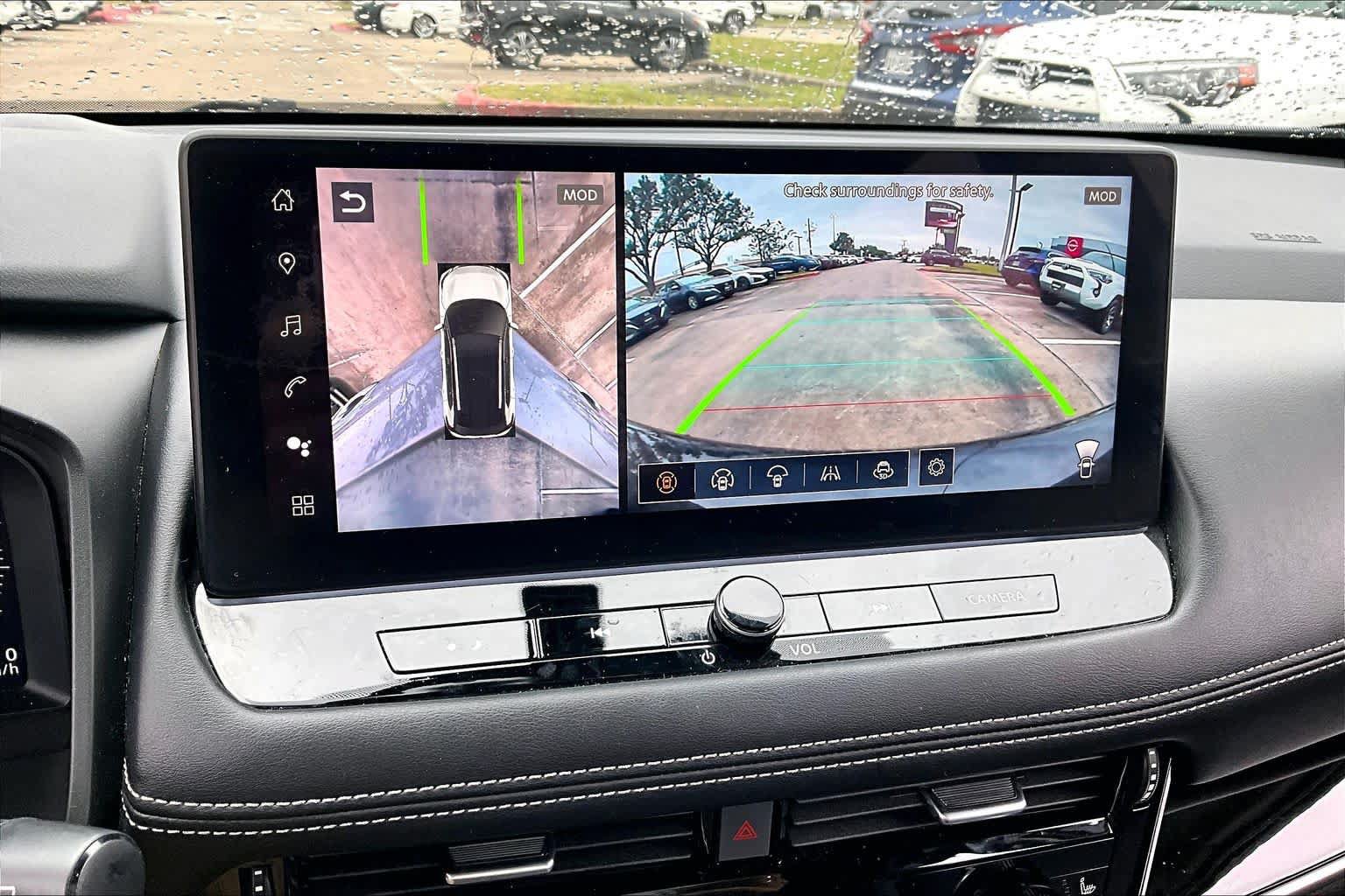 Used 2025 Nissan Rogue SL w/ Tech Package FWD image 31