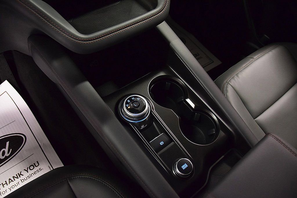 New 2026 Ford Explorer Active w/ Active Comfort Package image 24