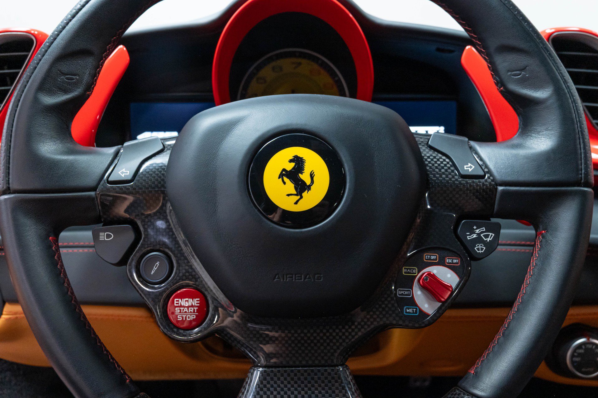 Used 2016 Ferrari 488 GTB RWD image 14