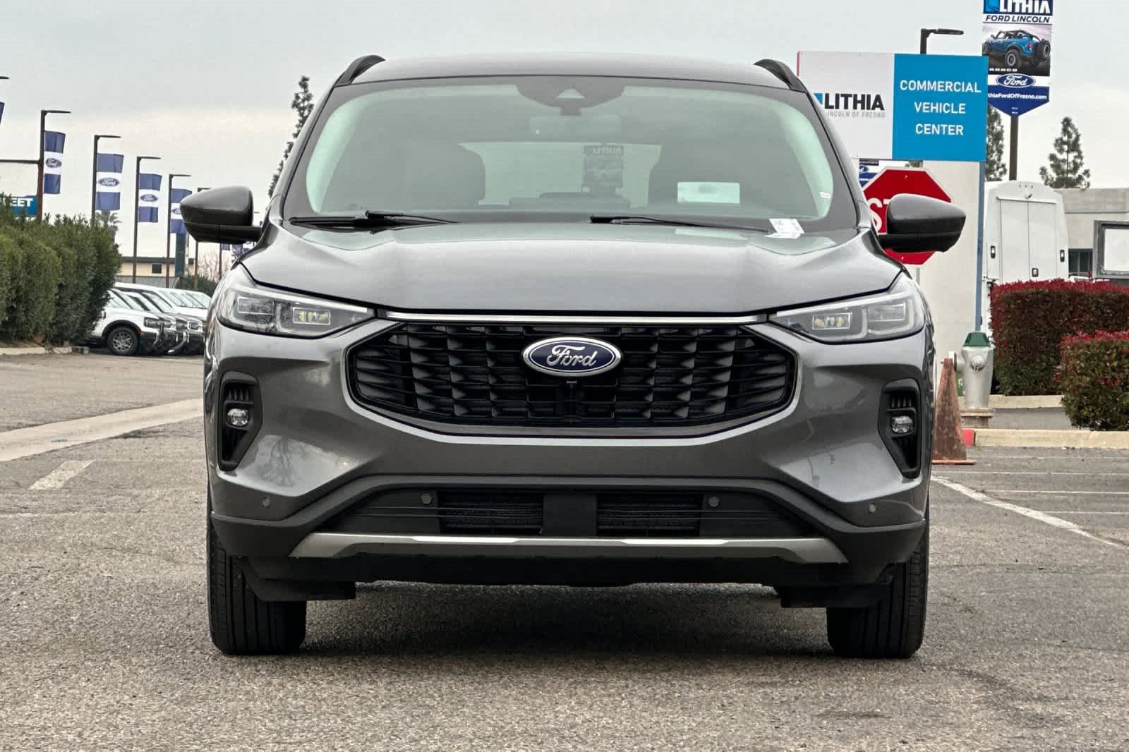 Certified 2025 Ford Escape SE w/ PHEV Premium Package image 10