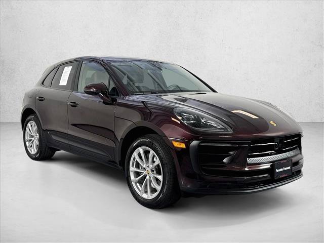 Certified 2026 Porsche Macan Turbo AWD/4WD image 7