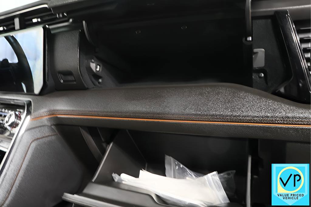 Used 2022 GMC Sierra 1500 AT4 w/ AT4 Preferred Package image 29