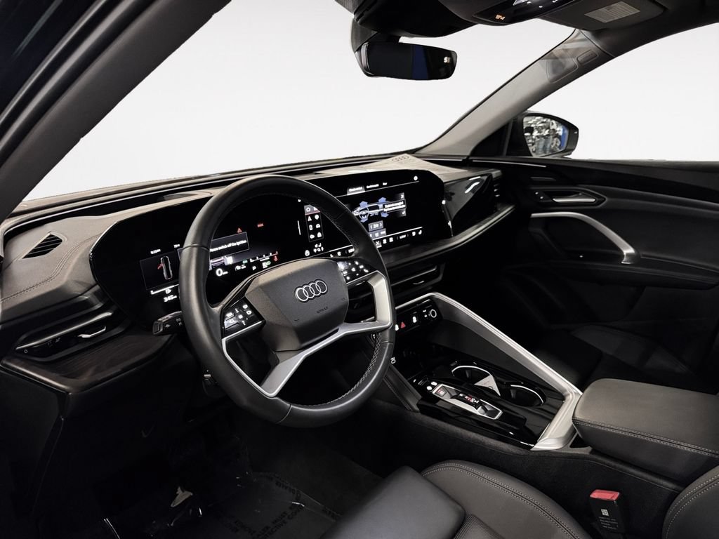 Certified 2025 Audi Q5 Premium w/ Premium Plus AWD/4WD image 10