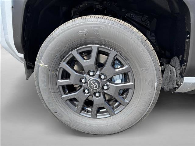 New 2026 Toyota 4Runner SR5 AWD/4WD image 16