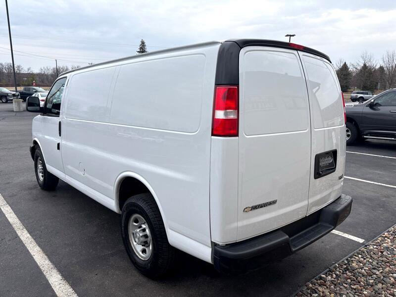 Used 2021 Chevrolet Express 2500 w/ Driver Convenience Package image 5