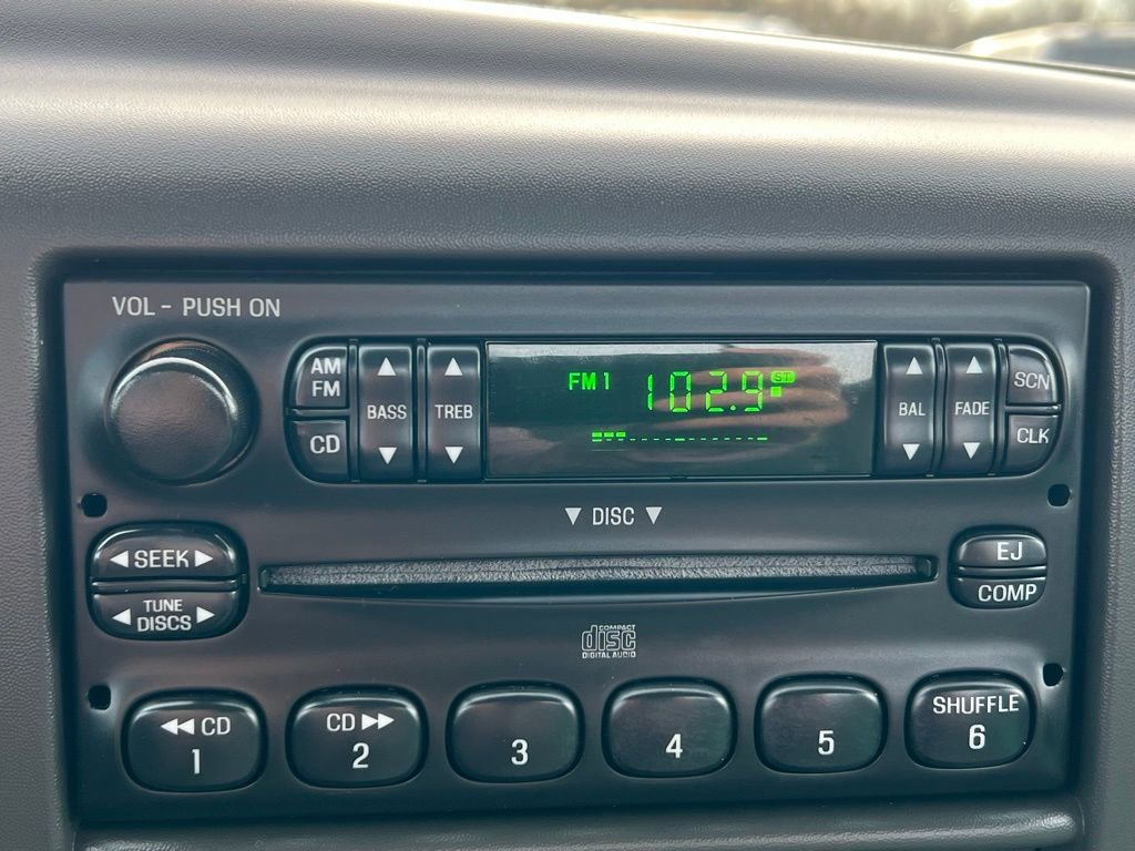 Used 2004 Ford F350 XLT image 21