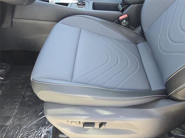 New 2026 Volkswagen Tiguan SE image 14