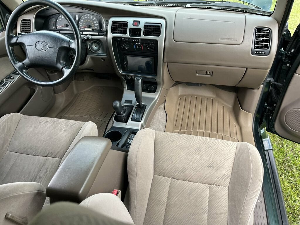 Used 2001 Toyota 4Runner SR5 AWD/4WD image 79