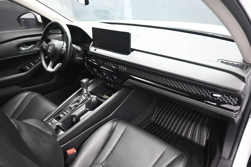 Used 2023 Honda Accord Touring image 45