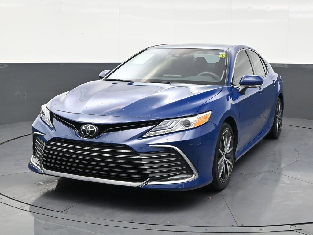 Used 2024 Toyota Camry XLE FWD image 8