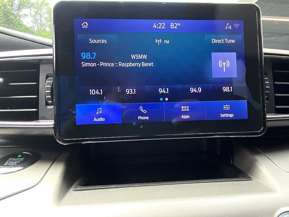 Used 2021 Ford Explorer XLT w/ Equipment Group 202A AWD/4WD image 18