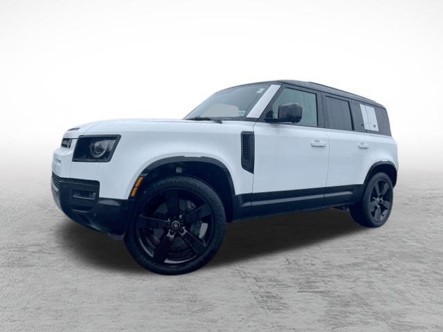 Used 2024 Land Rover Defender 110 X-Dynamic SE image 1