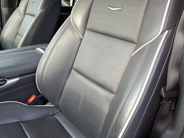 Certified 2025 Cadillac Escalade Premium Luxury w/ LPO, Floor Liner Package AWD/4WD image 14