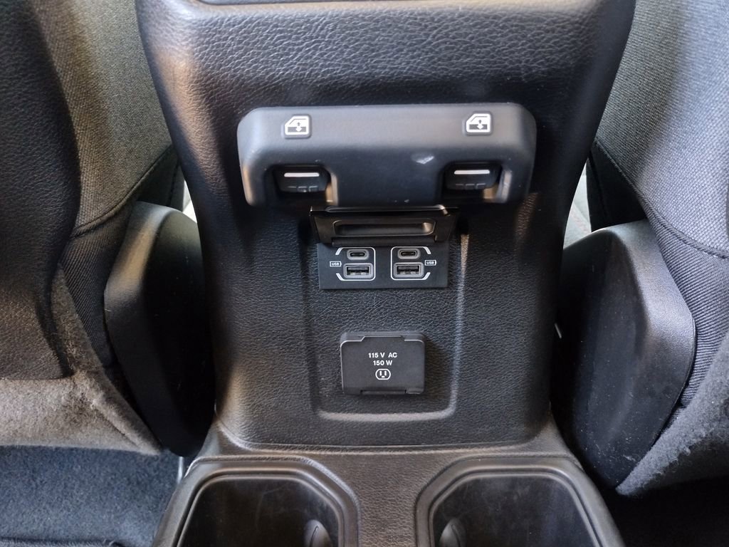 Used 2024 Jeep Wrangler Unlimited Rubicon AWD/4WD image 25