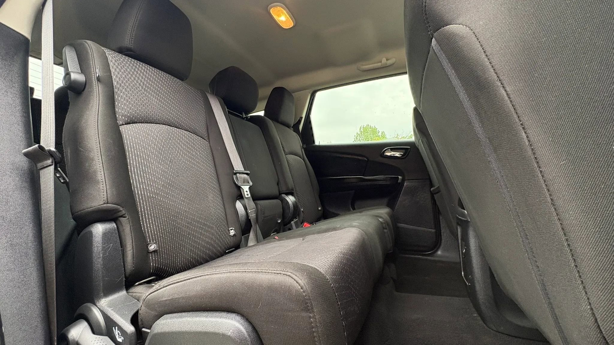 Used 2020 Dodge Journey SE FWD image 27