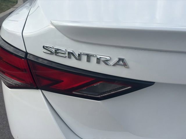 Used 2025 Nissan Sentra SR FWD image 17