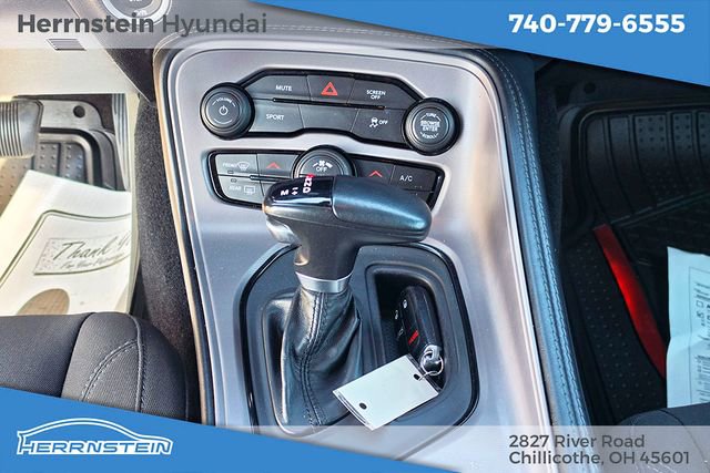 Used 2023 Dodge Challenger SXT RWD image 10