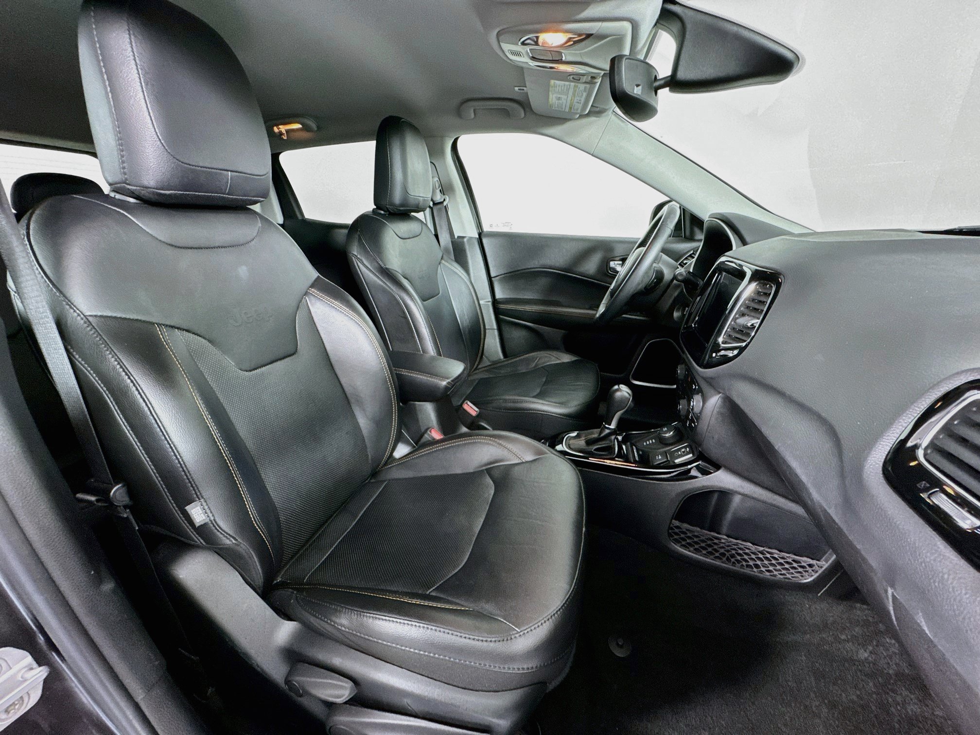 Used 2019 Jeep Compass Limited AWD/4WD image 25