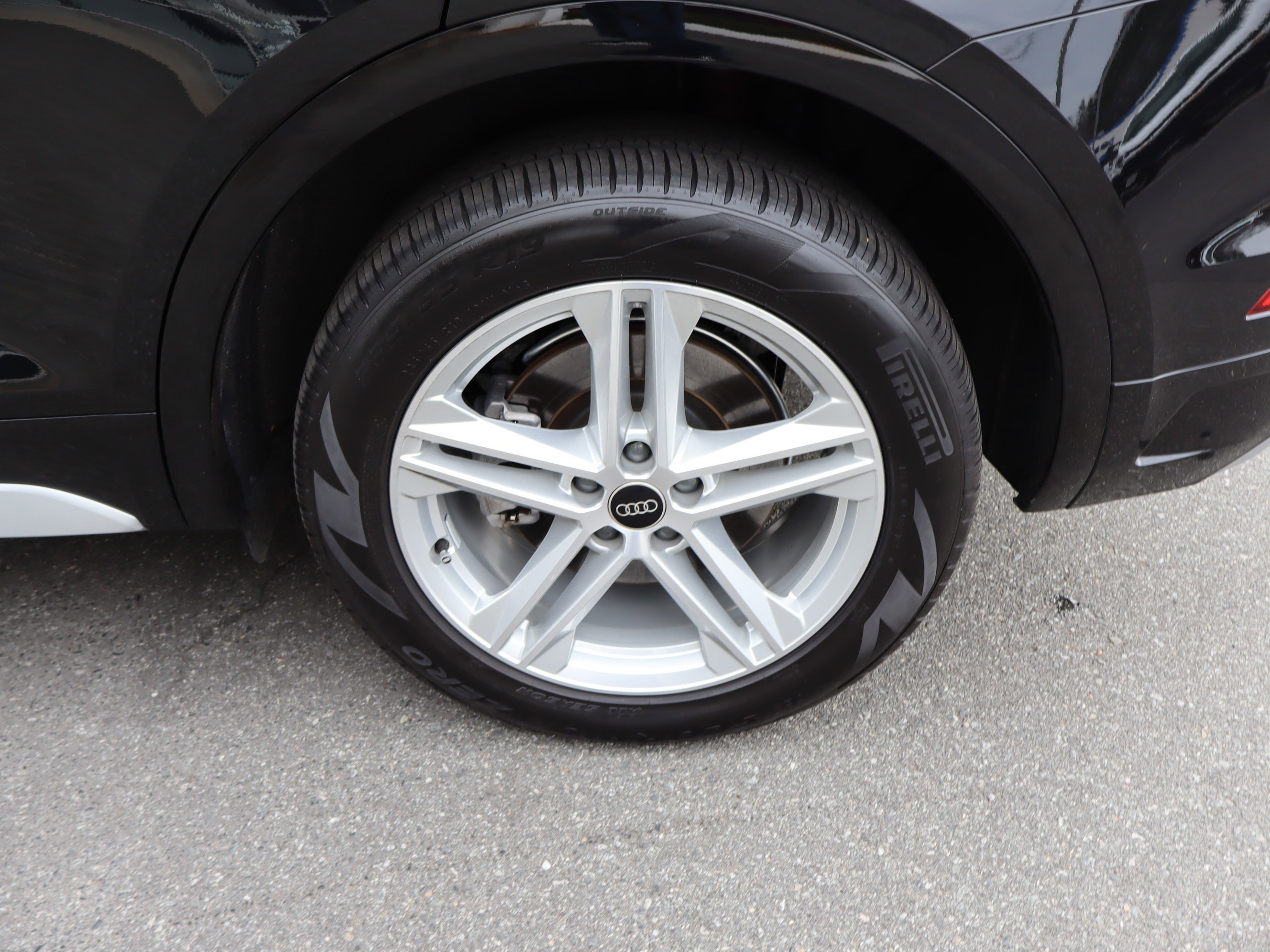 Used 2024 Audi Q5 e Premium image 40