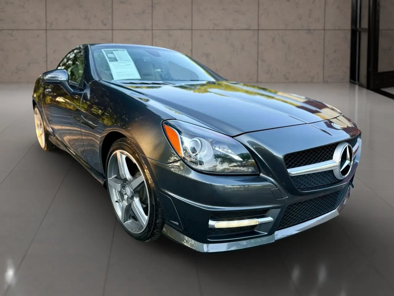 Used 2015 Mercedes-Benz SLK 250 image 13