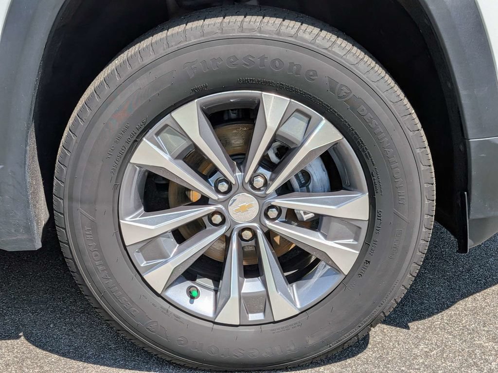 Used 2025 Chevrolet Equinox LT w/ Convenience Package II FWD image 12