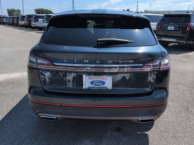 Used 2022 Lincoln Nautilus FWD w/ Premium Package image 5