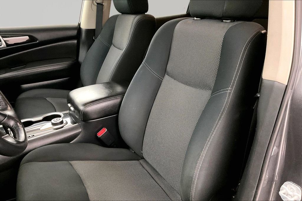 Used 2018 Nissan Pathfinder SV w/ Cargo Package AWD/4WD image 17