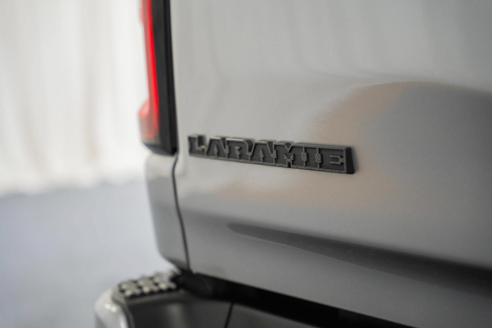 Used 2025 RAM 1500 Laramie w/ Night Edition AWD/4WD image 9