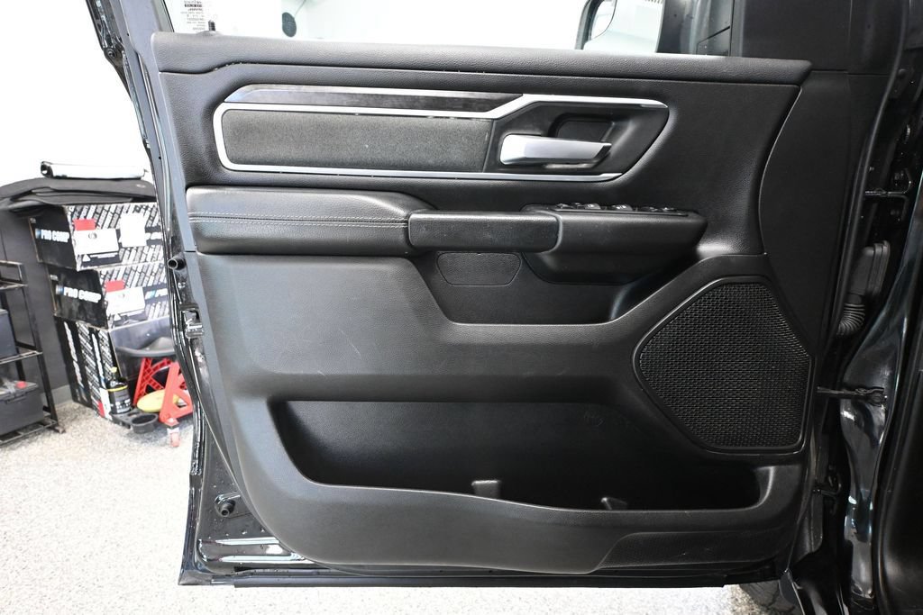 Used 2022 RAM 1500 Big Horn AWD/4WD image 14