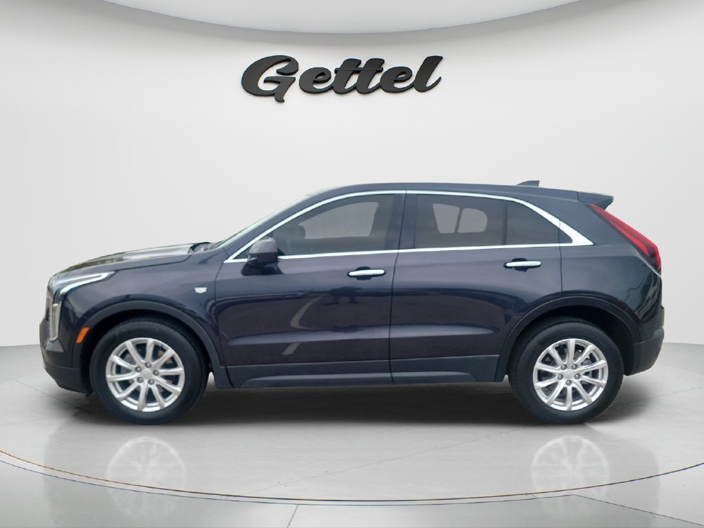 Used 2023 Cadillac XT4 Luxury w/ Cold Weather Package FWD image 8