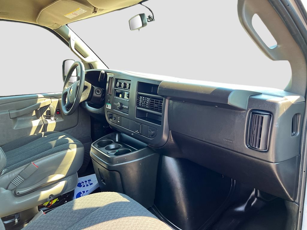 Used 2024 Chevrolet Express 2500 w/ Driver Convenience Package RWD image 23