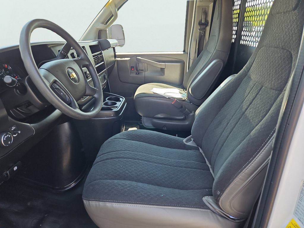 Certified 2024 Chevrolet Express 2500 w/ Driver Convenience Package RWD image 25