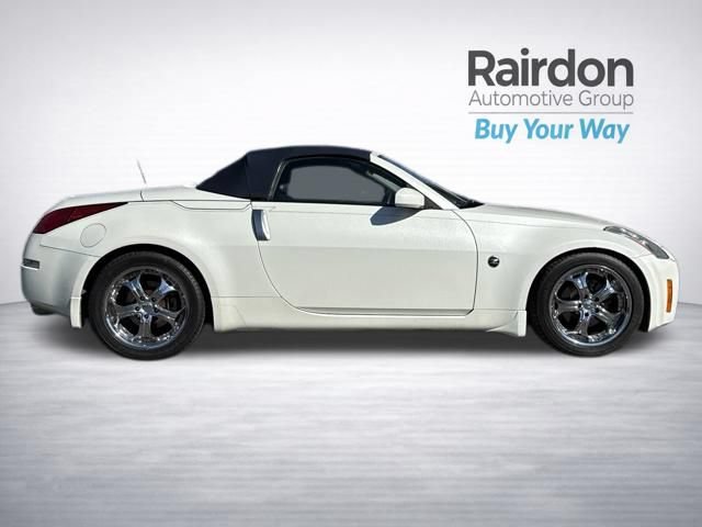Used 2004 Nissan 350Z Touring RWD image 8