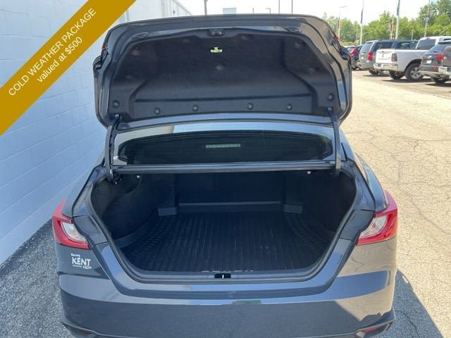 Used 2026 Toyota Camry SE w/ Multimedia Upgrade Package FWD image 10