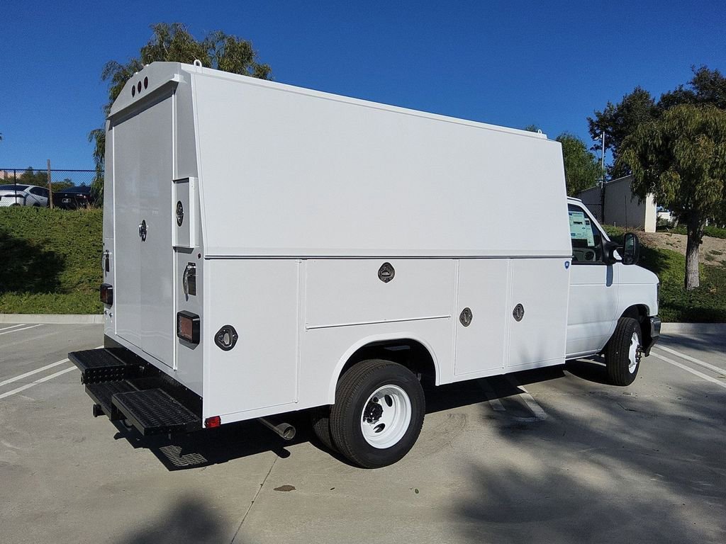 New 2026 Ford E-350 and Econoline 350 Super Duty w/ Power Equipment Group RWD image 32