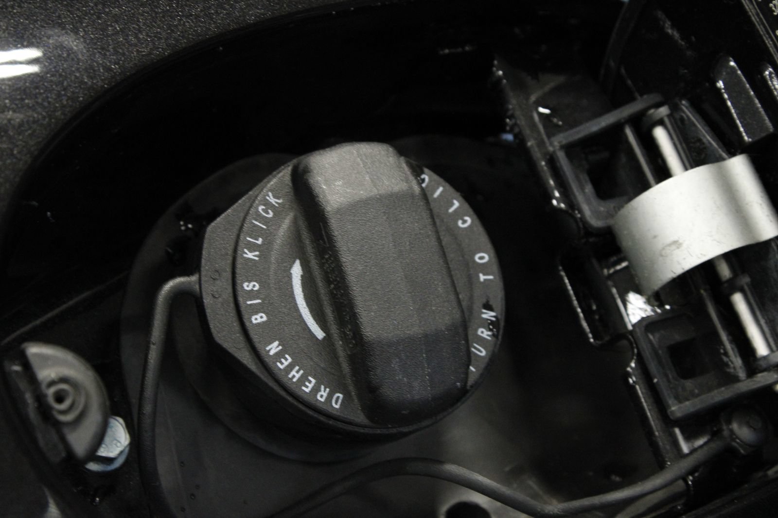 Used 2003 Porsche 911 Carrera RWD image 39
