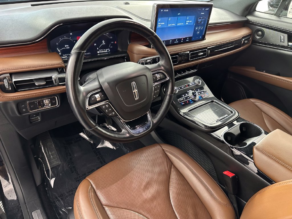 Used 2022 Lincoln Nautilus Reserve w/ Equipment Group 201A AWD/4WD image 13