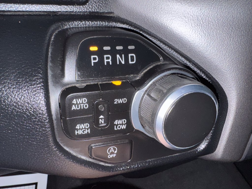 Used 2022 RAM 1500 Big Horn AWD/4WD image 38