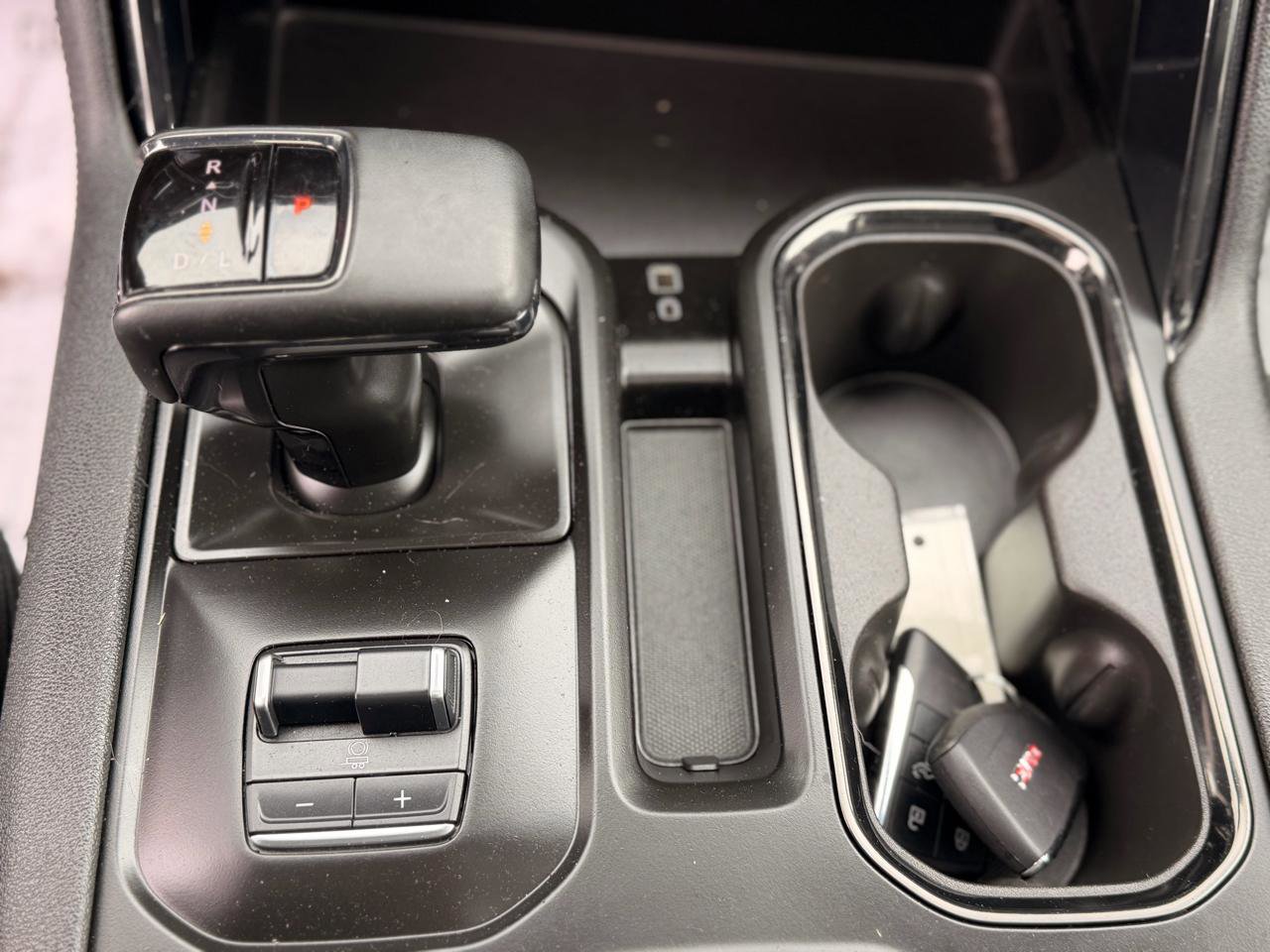 Used 2024 GMC Sierra 1500 AT4 w/ Technology Package AWD/4WD image 21