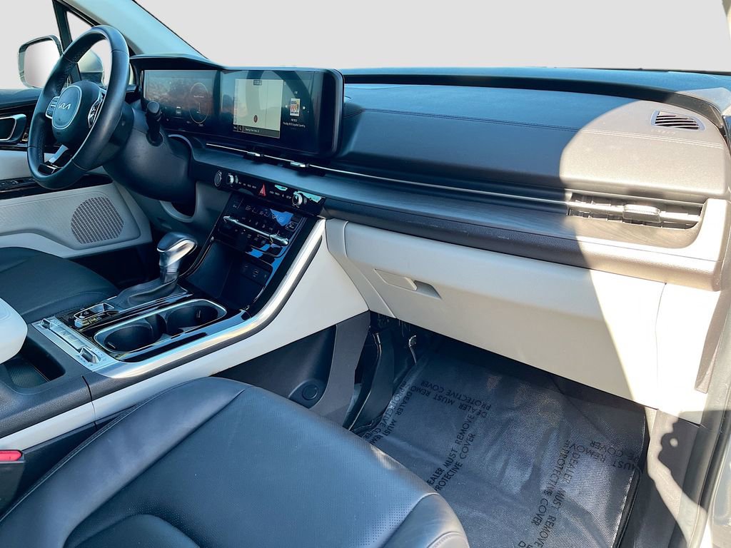 Used 2024 Kia Carnival SX image 29