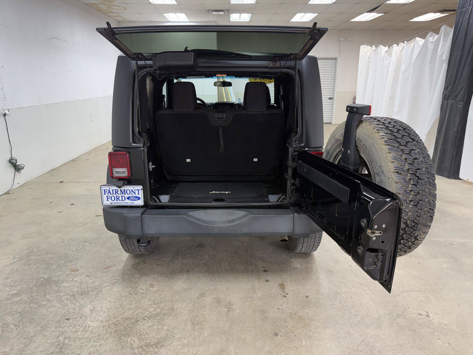 Used 2015 Jeep Wrangler Sport AWD/4WD image 20