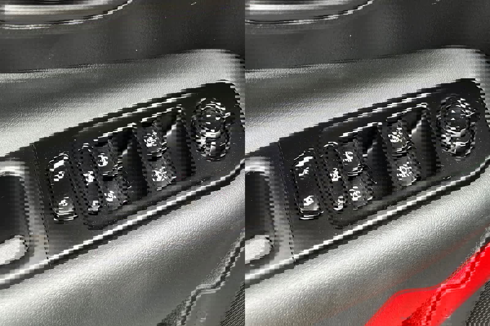 Used 2023 Jeep Renegade Trailhawk w/ Trailhawk Elite Group image 15