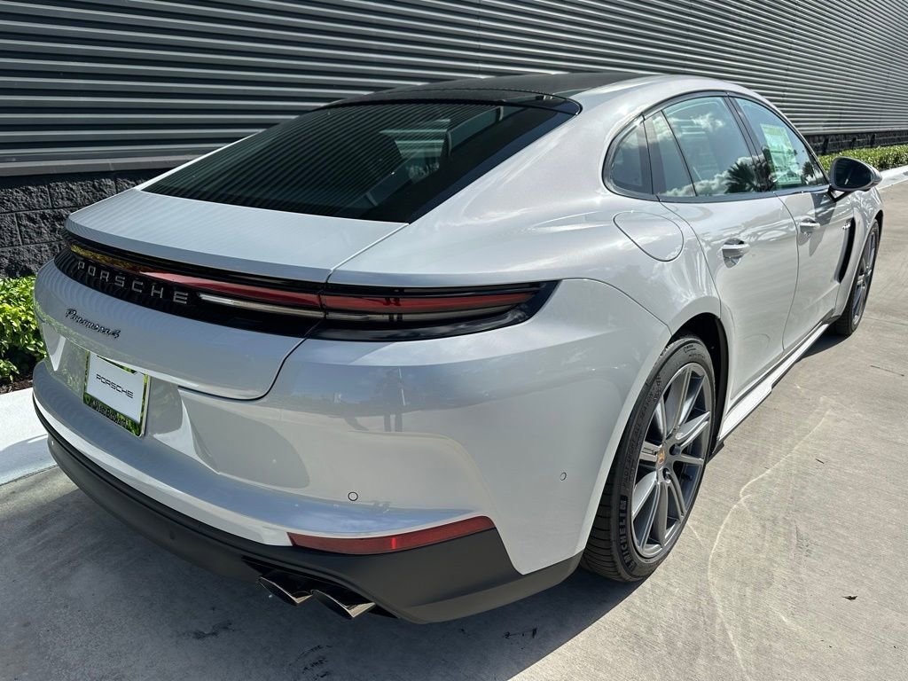 Used 2025 Porsche Panamera 4 image 9