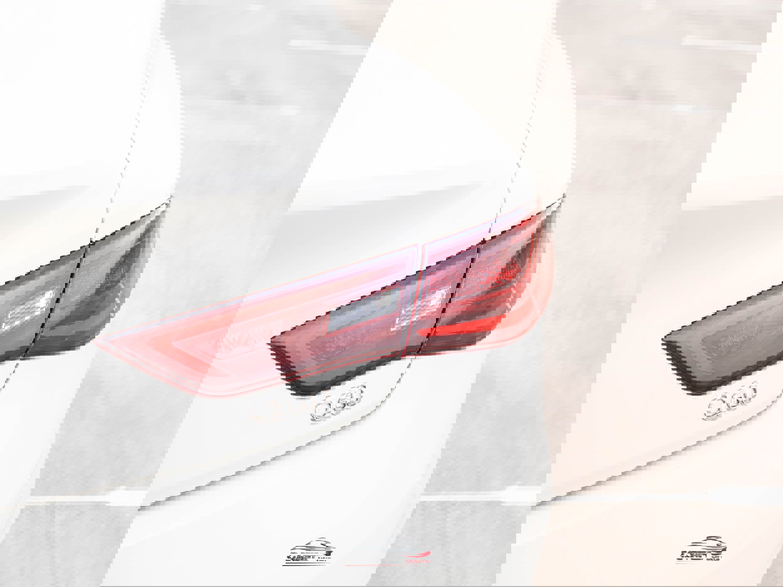 Used 2019 INFINITI Q60 3.0t Luxe w/ Essential Package image 41