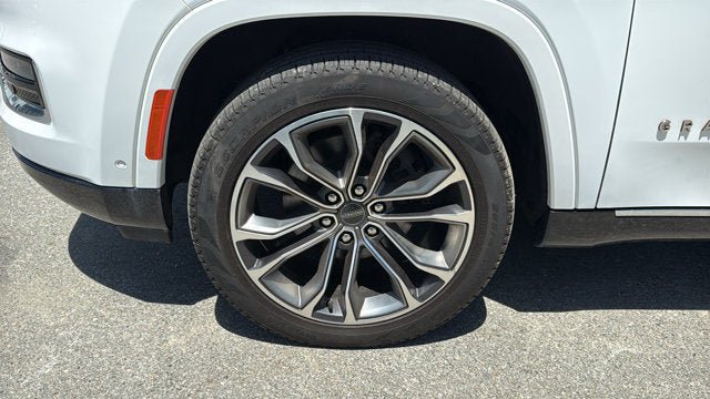 Certified 2023 Jeep Grand Wagoneer Series III AWD/4WD image 11